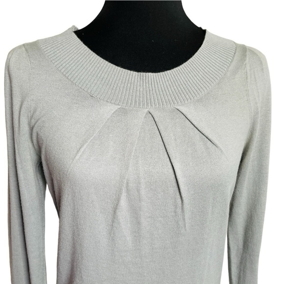 Banana Republic Silk Cotton Blend Pleat Front Sweater Top | Size Small | Gray - Picture 4 of 9